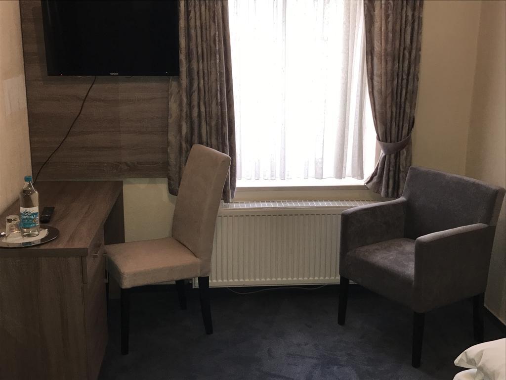 Hotel Junkerhaus Bad Salzuflen Szoba fotó